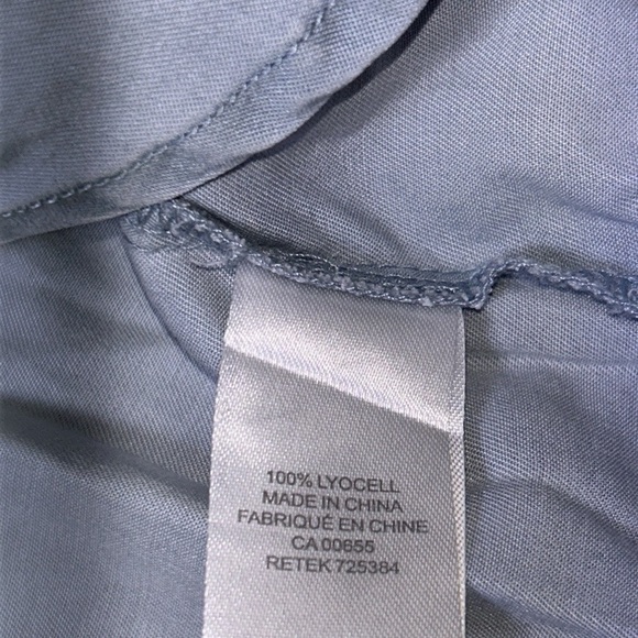 RW.& Co ,Lyocell 100% shirt,women med,hidden buttons,roll up sleeves,coastal - Picture 9 of 10
